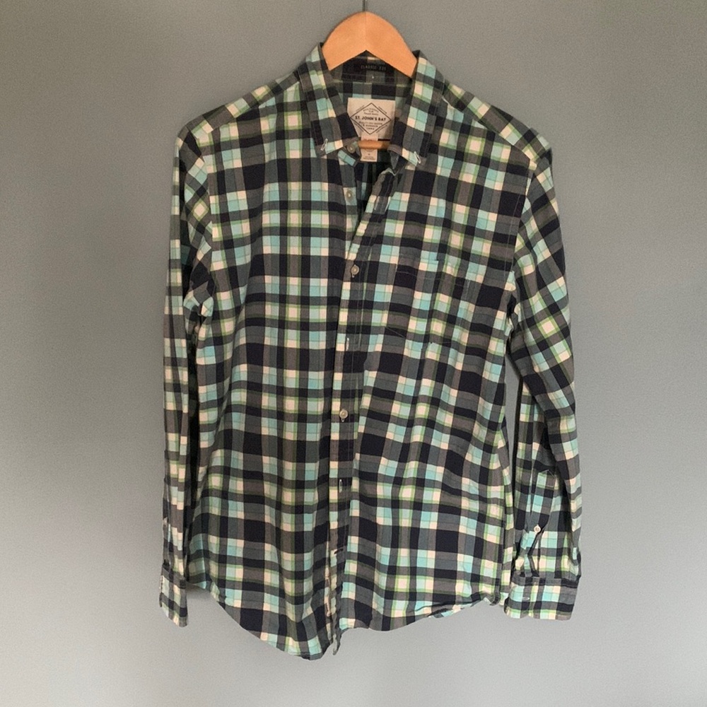 Men’s dress shirt